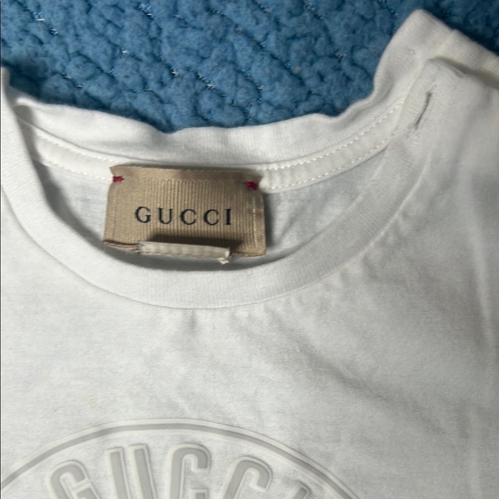 Gucci White Short Sleeve Tee Minimalist Design - Picture 4 of 5